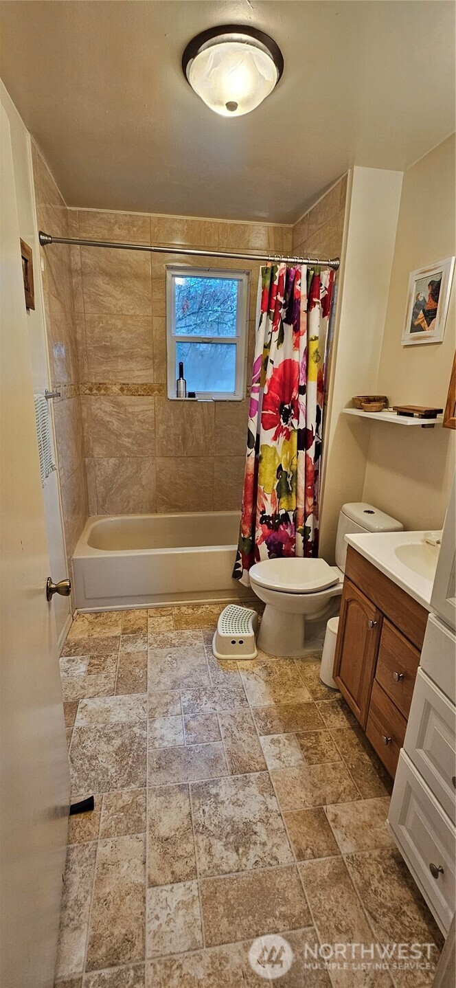 6810 Northeast Bergman Road Bainbridge Island, WA 98110 - Photo 24 of 24