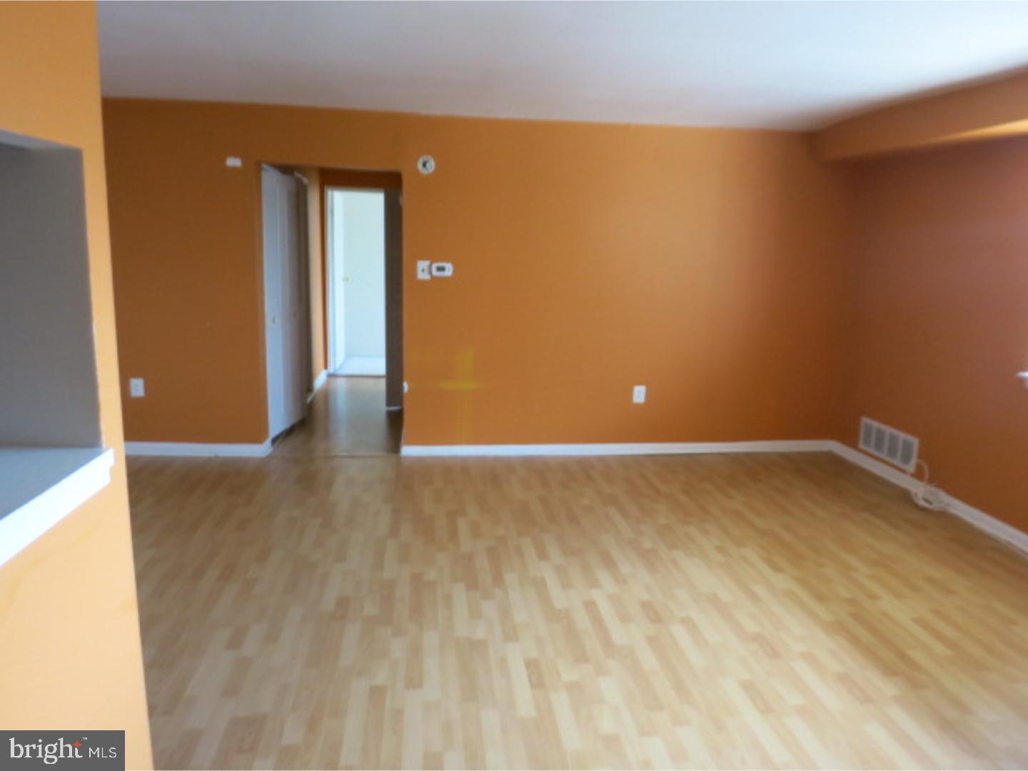 1908 Arborwood Lindenwold, NJ 08021 - Photo 3 of 11 Living Room