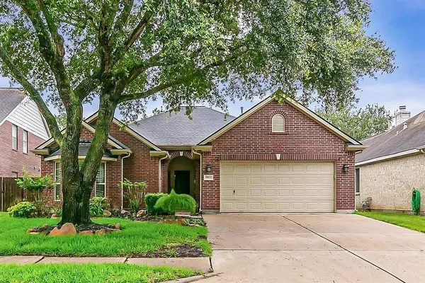 $2,550 | 5823 Centennial Glen Drive, Katy, TX 77450