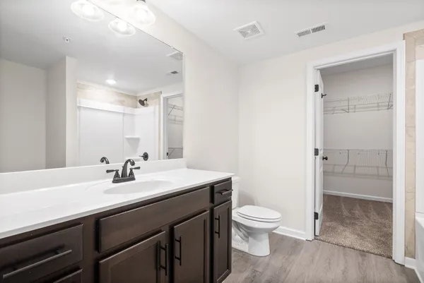 $1,245 | 229 East Johnson Circle, Unit B 208, Clarksville, TN 37040