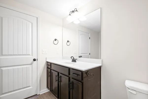 $1,245 | 229 East Johnson Circle, Unit B 208, Clarksville, TN 37040