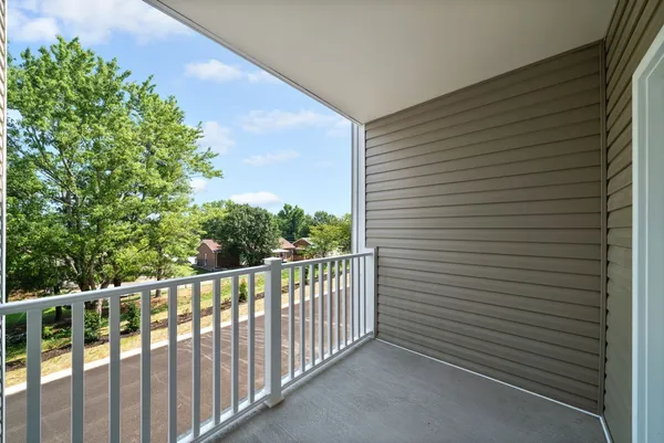 $1,245 | 229 East Johnson Circle, Unit B 208, Clarksville, TN 37040