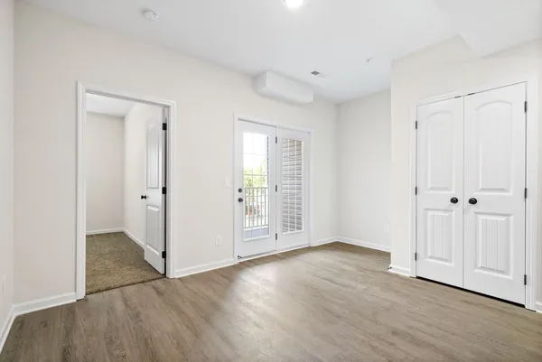 $1,245 | 229 East Johnson Circle, Unit B 208, Clarksville, TN 37040