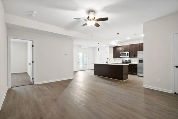 $1,245 | 229 East Johnson Circle, Unit B 208, Clarksville, TN 37040