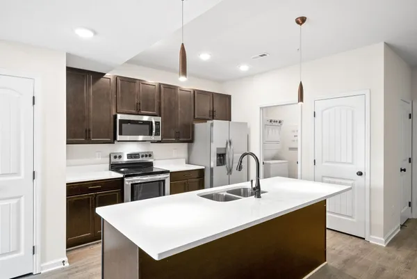$1,245 | 229 East Johnson Circle, Unit B 208, Clarksville, TN 37040