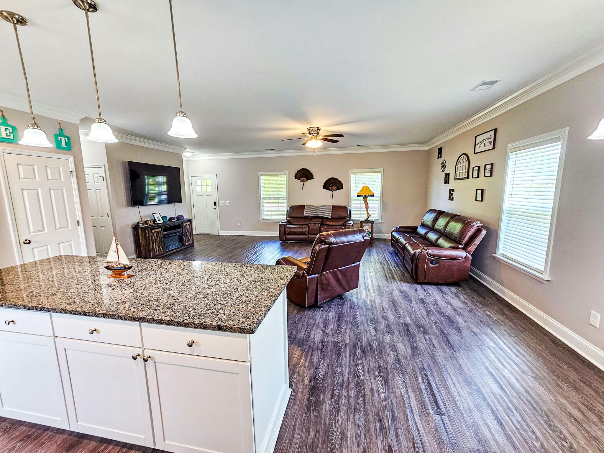 303 David Street St. George, SC 29477 - Photo 9 of 33 20260723_100313