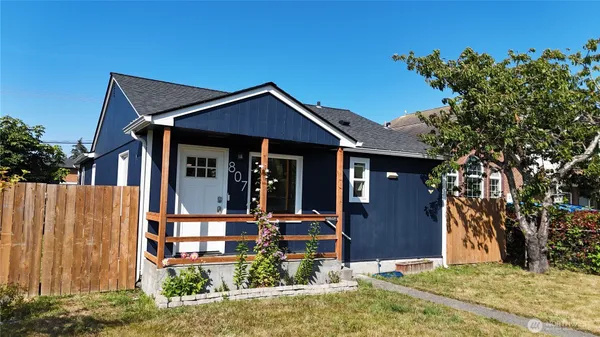 $450,000 | 807 Georgiana Street, Port Angeles, WA 98362