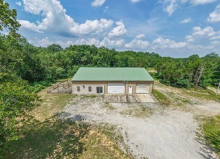 417 Haskins Chapel Road Lewisburg, TN 37091 - Photo 7 of 27 front view of house with a yard