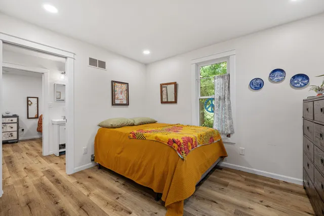 $210,000 | 816 South Jefferson Avenue, Dixon, IL 61021