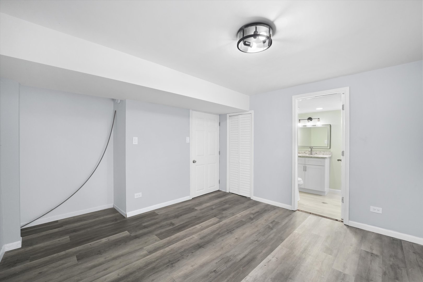 13228 South Rhodes Avenue Chicago, IL 60827 - Photo 16 of 24