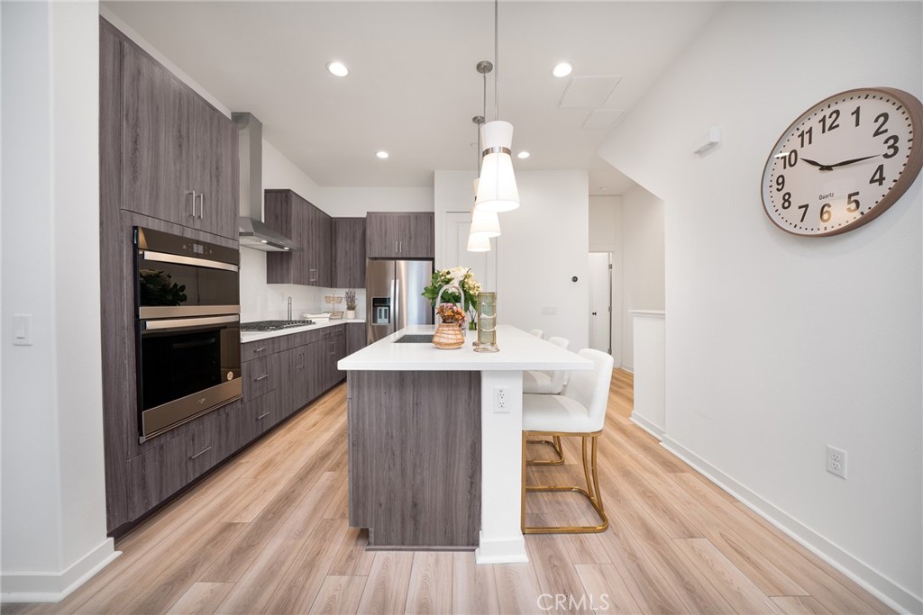 211 Baluster Irvine, CA 92618 - Photo 9 of 25 kitchen