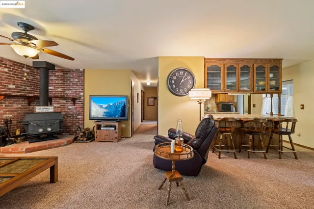 $325,000 | 29404 Alpine Drive, Cold Springs, CA 95335