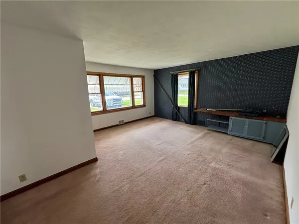 $179,900 | 74 Dalrymple Avenue, Southport, NY 14871