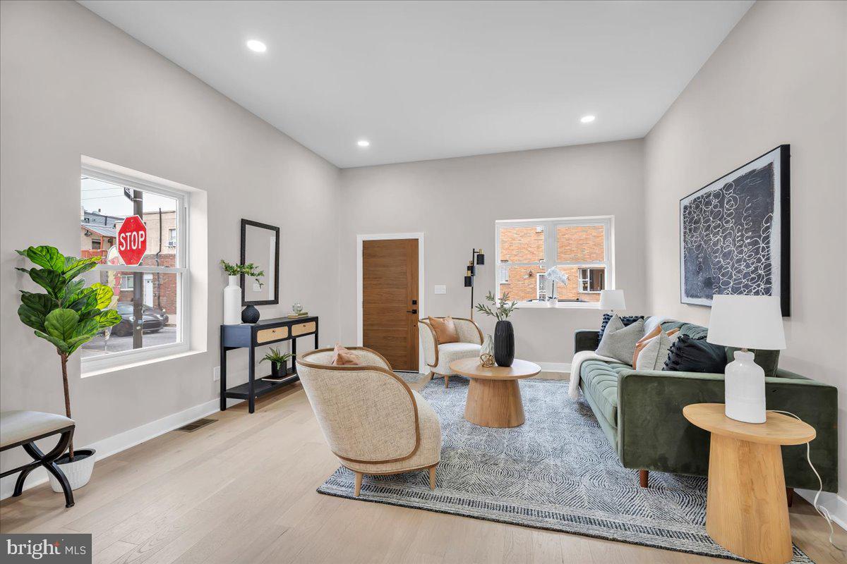 1126 Mifflin Street Philadelphia, PA 19148 - Photo 4 of 35