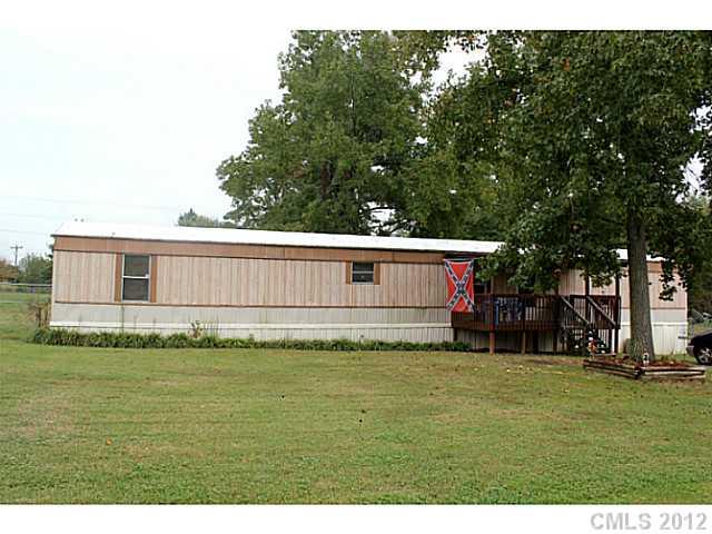 1447 Sherwood Road Clover, SC 29710 - Photo 5 of 8