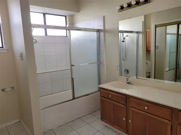 $1,850 | 2614 Collins Boulevard, Garland, TX 75044