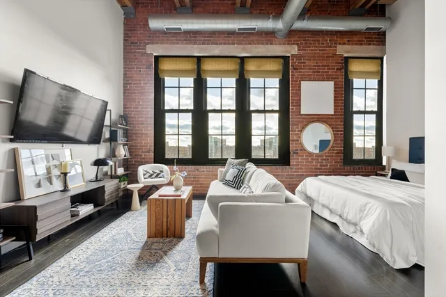 $649,000 | 319 A Street, Unit 501, Boston, MA 02210