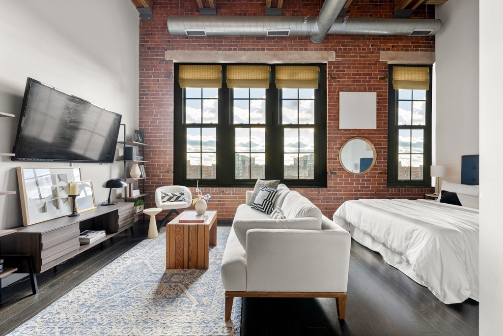 319 A Street, Unit 501 Boston, MA 02210 - Photo 1 of 24