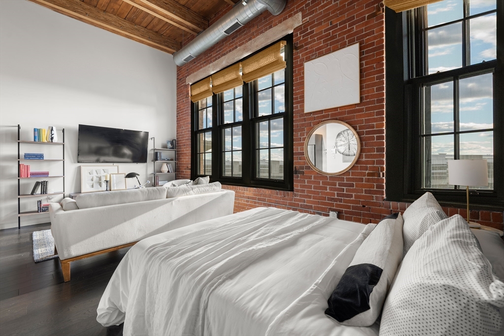 319 A Street, Unit 501 Boston, MA 02210 - Photo 12 of 24