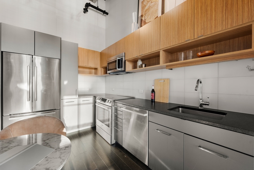 319 A Street, Unit 501 Boston, MA 02210 - Photo 24 of 24