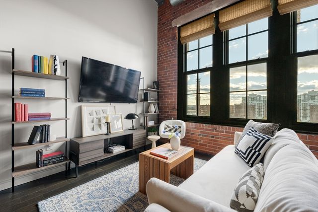 $649,000 | 319 A Street, Unit 501, Boston, MA 02210