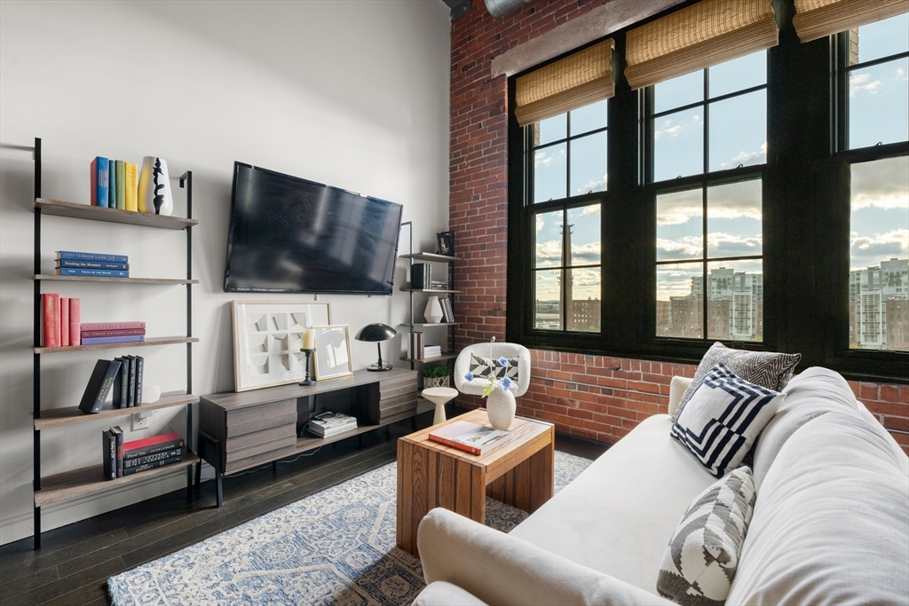 319 A Street, Unit 501 Boston, MA 02210 - Photo 9 of 24