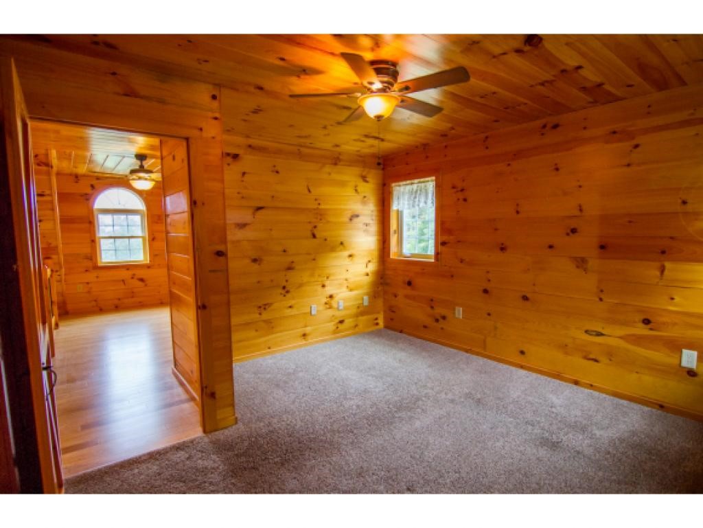 243 Kelly Road Stockbridge, VT 05772 - Photo 13 of 34