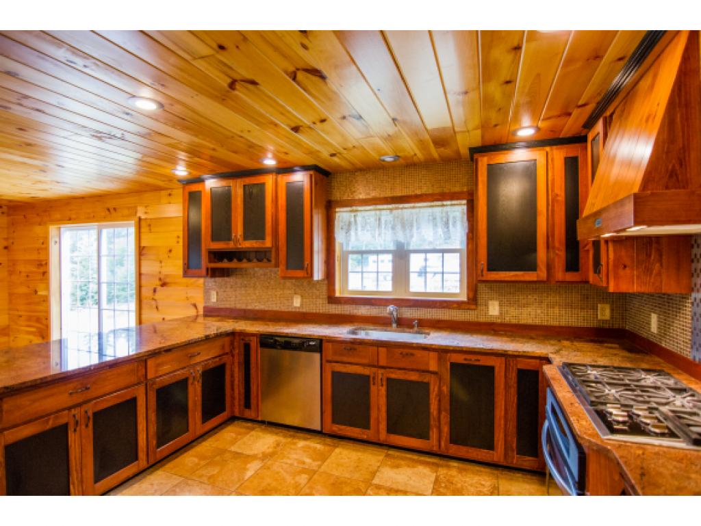 243 Kelly Road Stockbridge, VT 05772 - Photo 6 of 34