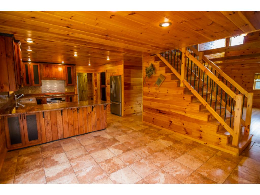 243 Kelly Road Stockbridge, VT 05772 - Photo 8 of 34