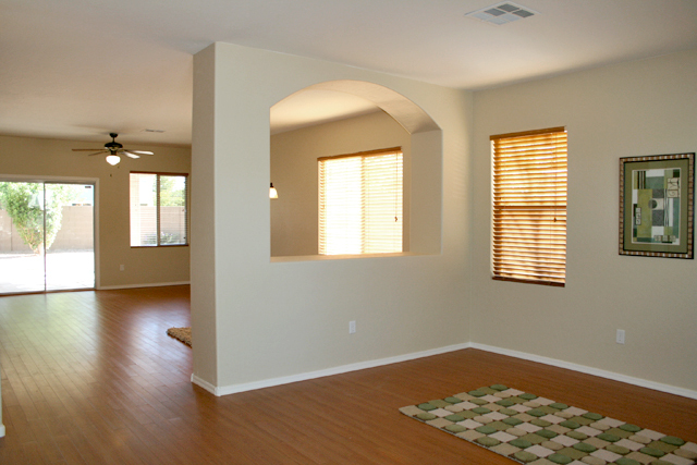 2513 East Del Rio Court Gilbert, AZ 85295 - Photo 3 of 10 3