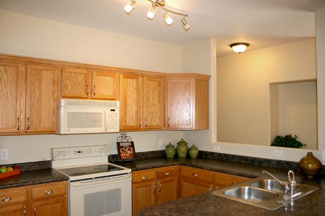 2513 East Del Rio Court Gilbert, AZ 85295 - Photo 4 of 10 4