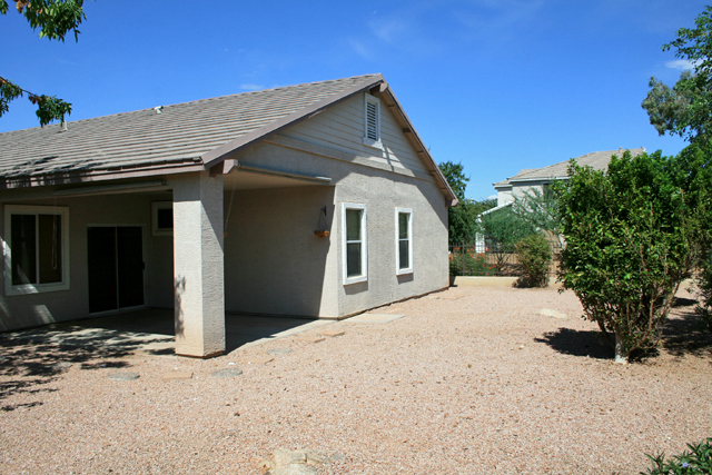 2513 East Del Rio Court Gilbert, AZ 85295 - Photo 9 of 10 9