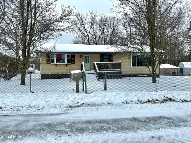 $270,000 | 304 Dearborn Avenue, Schenectady, NY 12304