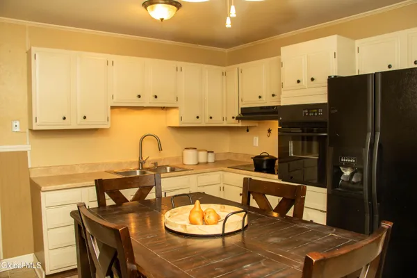 $270,000 | 304 Dearborn Avenue, Schenectady, NY 12304