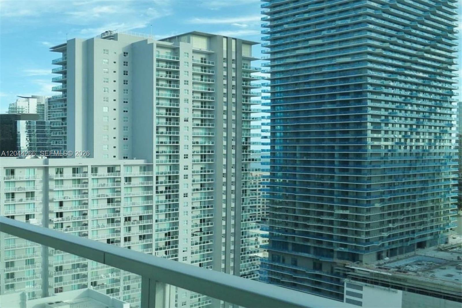 79 Southwest 12th Street, Unit 2905S Miami, FL 33130 - Photo 15 of 30
