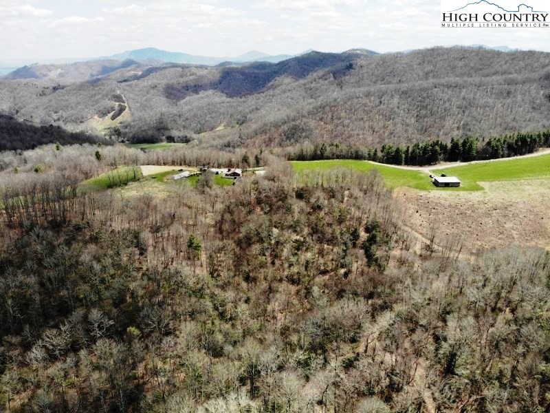 115 Little Horse Path Lansing, NC 28643 - Photo 33 of 33 a view of an outdoor space with mountain view