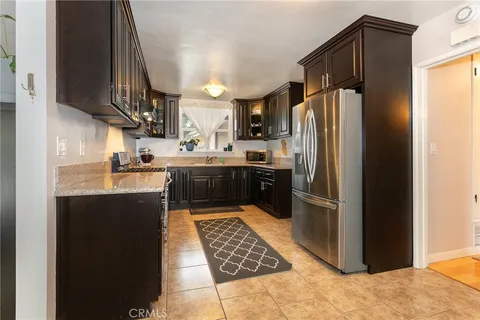 $880,000 | 21000 Elkwood Street, Canoga Park, CA 91304