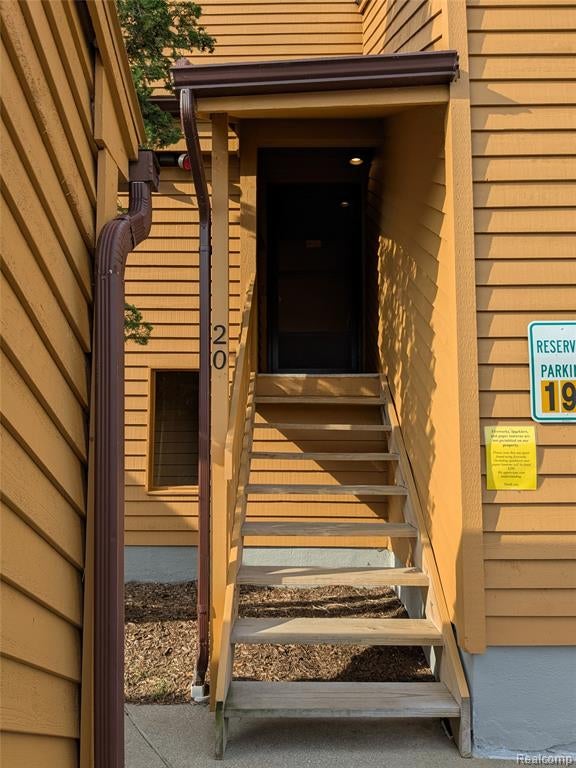 4749 Pleasantview Road, Unit 20 Harbor Springs, MI 49740 - Photo 2 of 44 Gallery Image 2