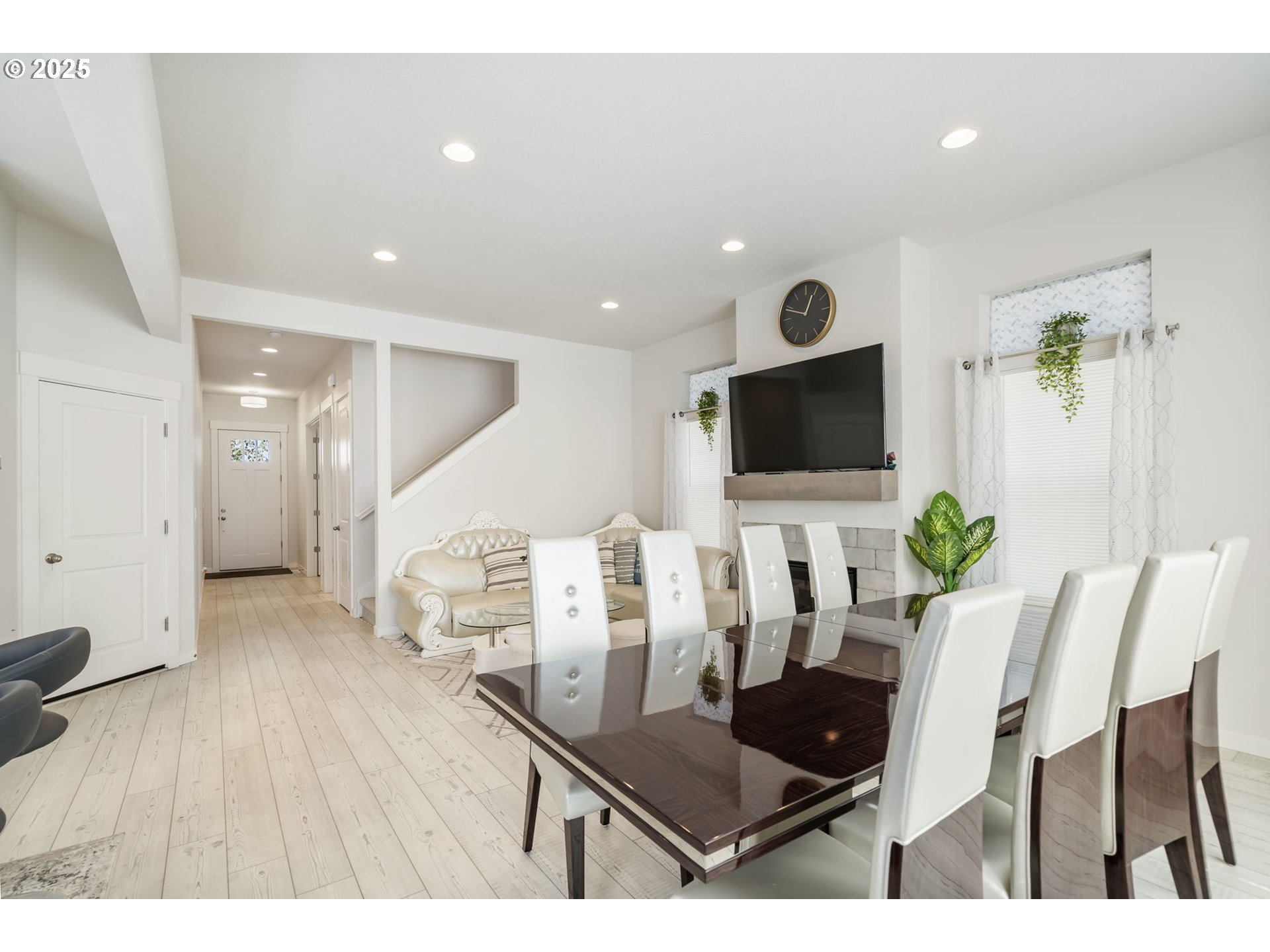 30778 Southwest Fir Avenue Wilsonville, OR 97070 - Photo 12 of 46