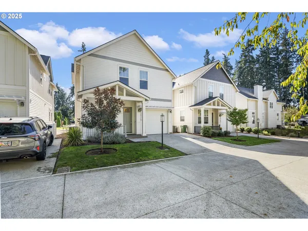 $569,000 | 30778 Southwest Fir Avenue, Wilsonville, OR 97070