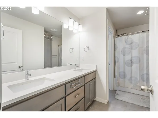 $569,000 | 30778 Southwest Fir Avenue, Wilsonville, OR 97070