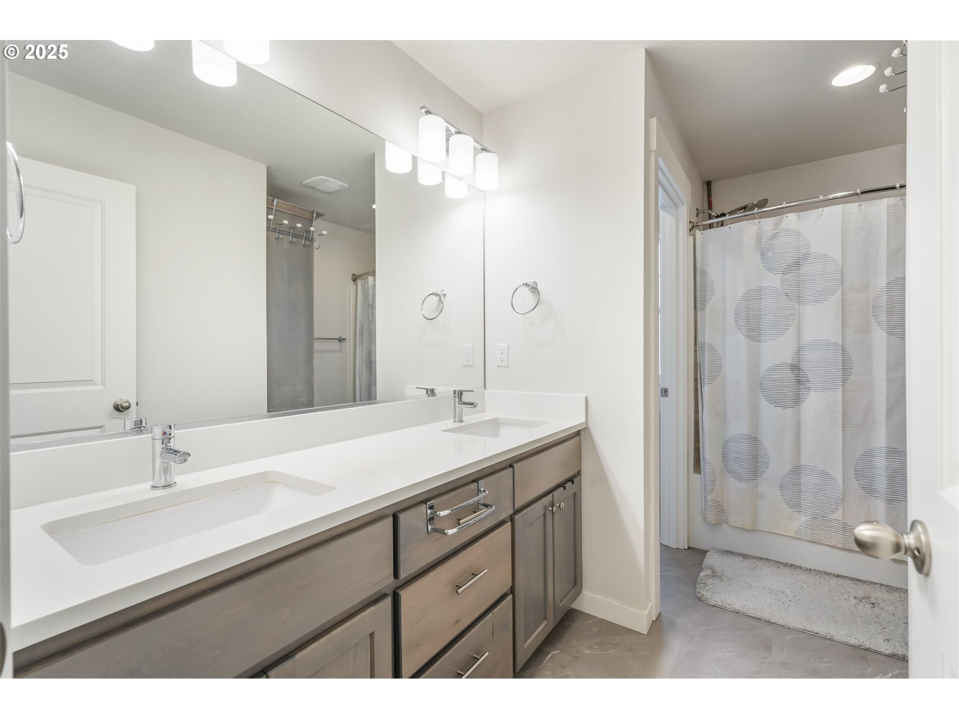 30778 Southwest Fir Avenue Wilsonville, OR 97070 - Photo 36 of 46