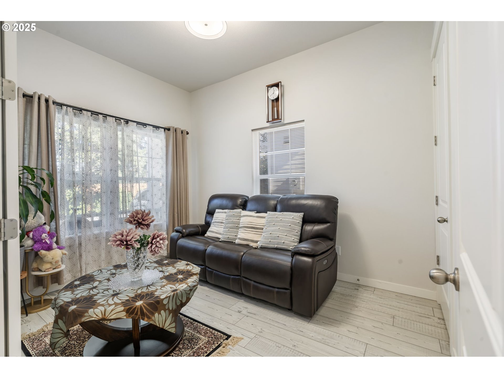 30778 Southwest Fir Avenue Wilsonville, OR 97070 - Photo 6 of 46