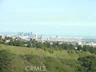 1740 Summitridge Drive Beverly Hills, CA 90210 - Photo 7 of 7 a view of a city