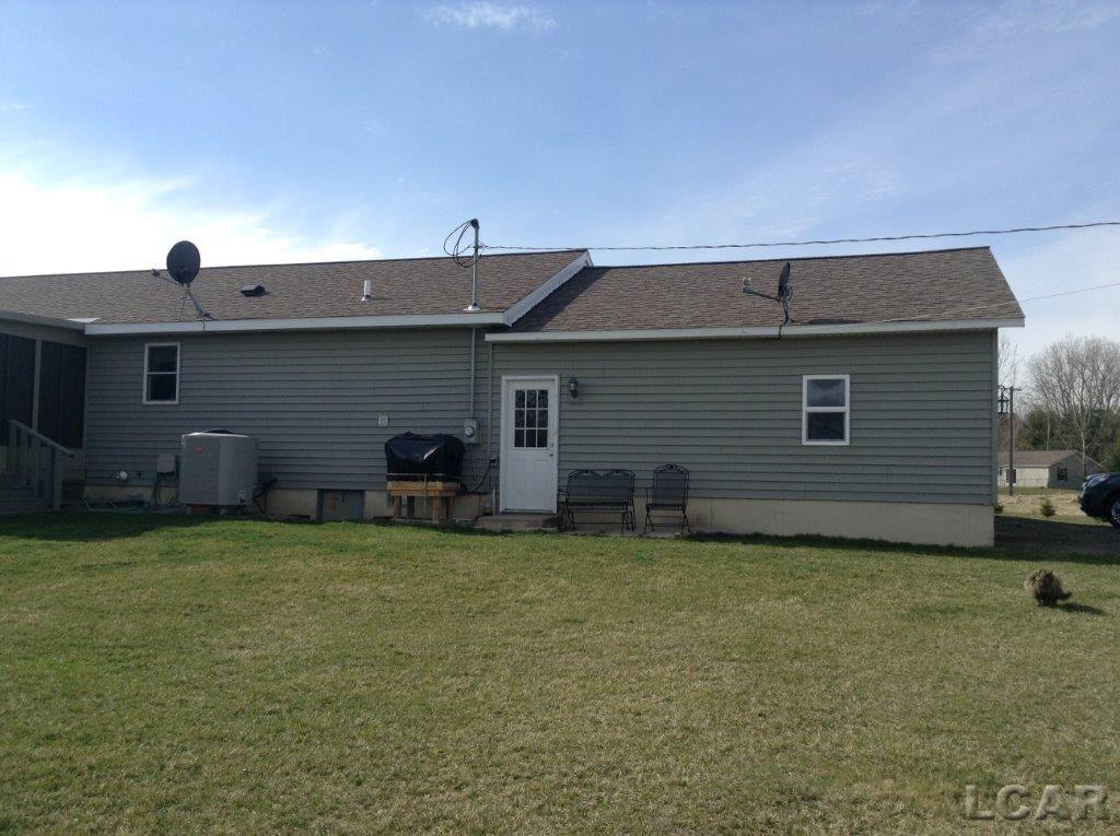 2175 Oakwood Road Adrian, MI 49221 - Photo 11 of 45 Gallery Image 11