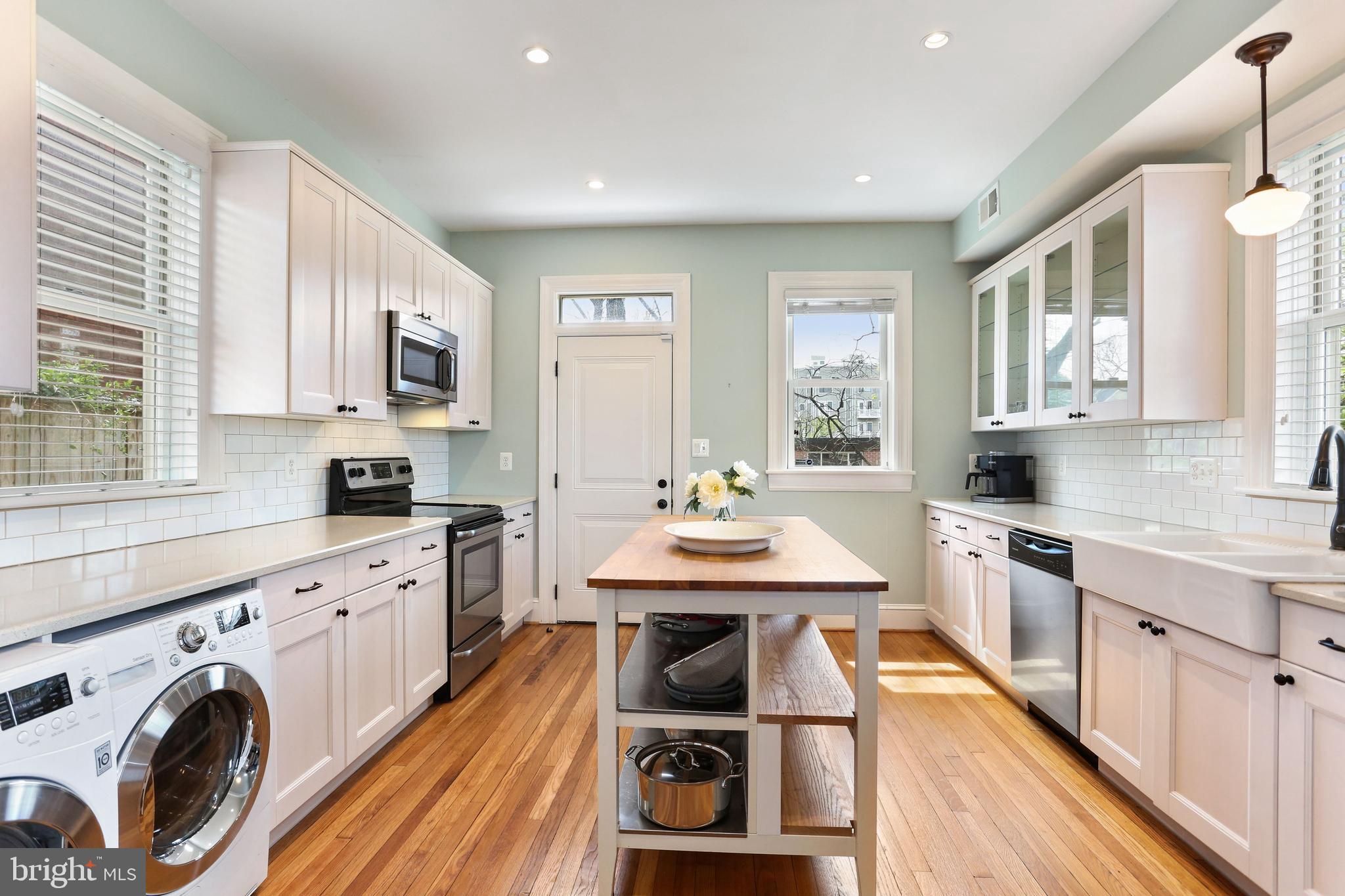 1347 Maple View Place Southeast Washington, DC 20020 - Photo 15 of 38