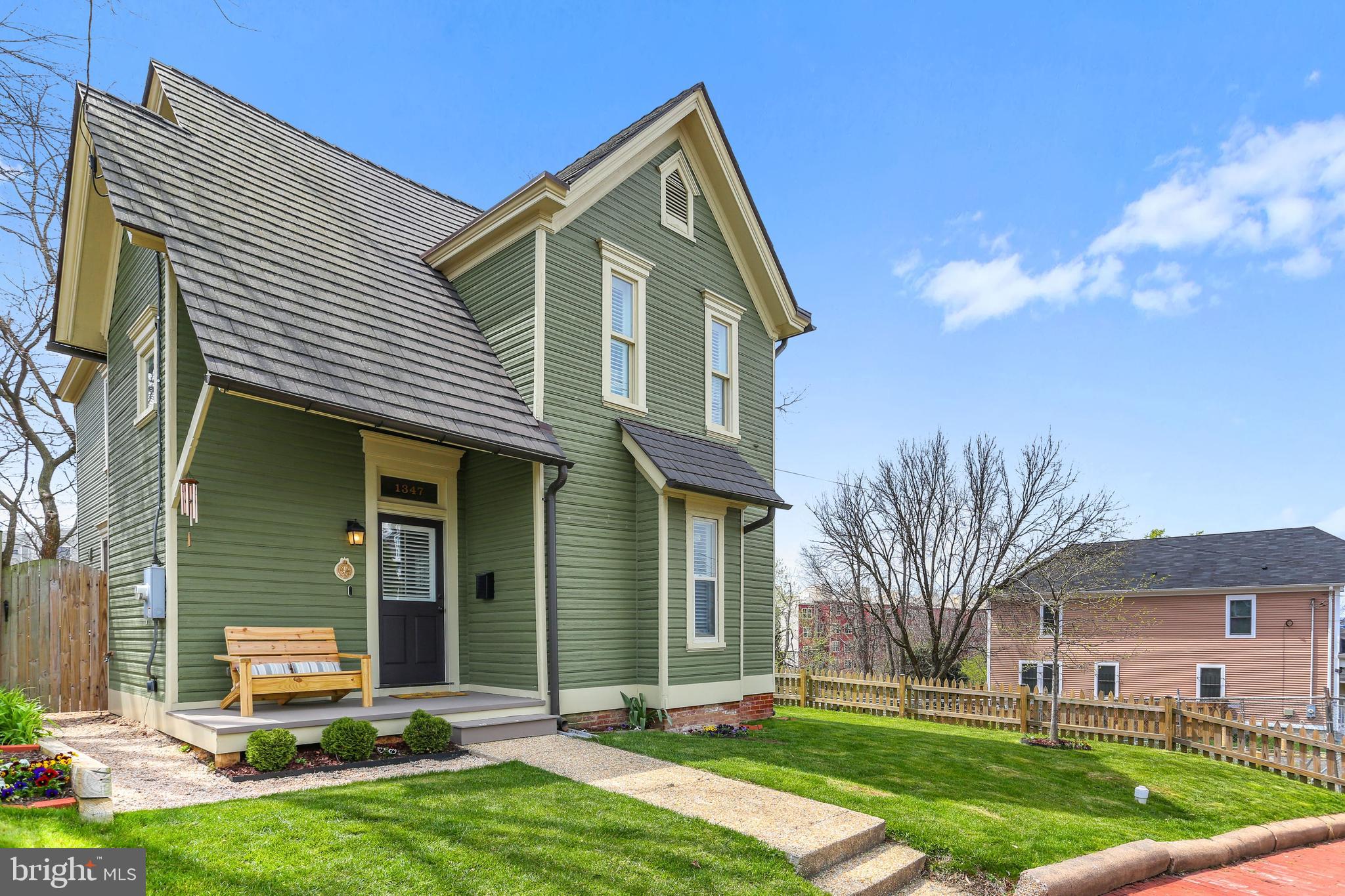 1347 Maple View Place Southeast Washington, DC 20020 - Photo 2 of 38