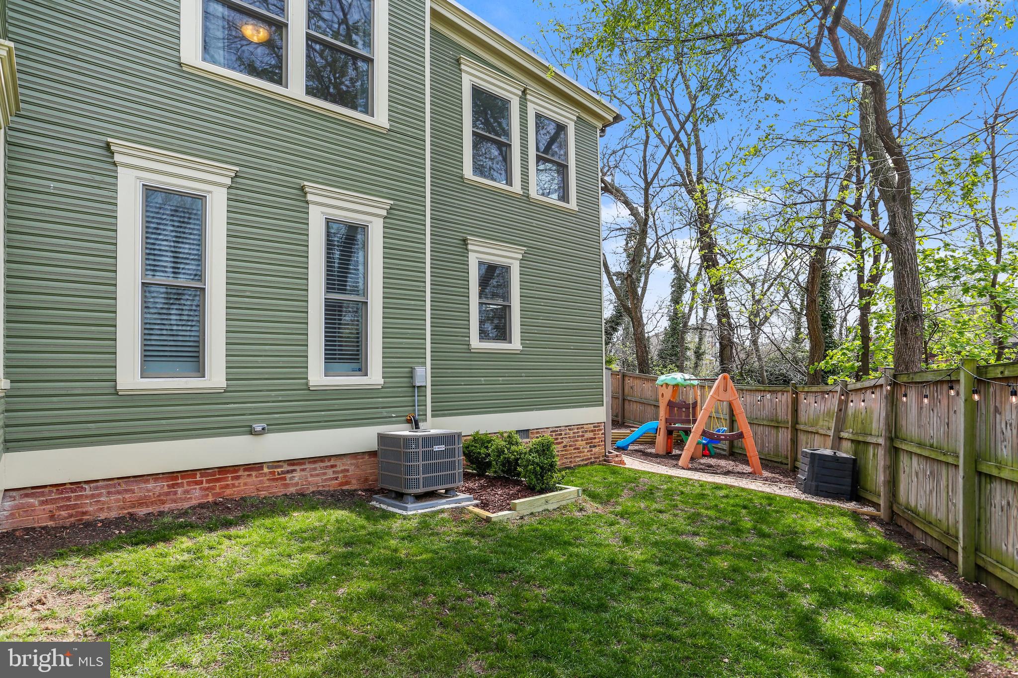 1347 Maple View Place Southeast Washington, DC 20020 - Photo 28 of 38