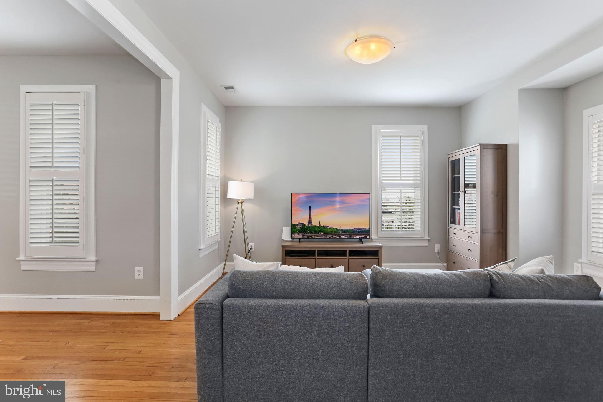 1347 Maple View Place Southeast Washington, DC 20020 - Photo 8 of 38