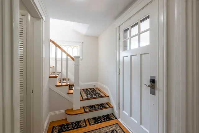$958,500 | 1437 Massachusetts Avenue, Lexington, MA 02420